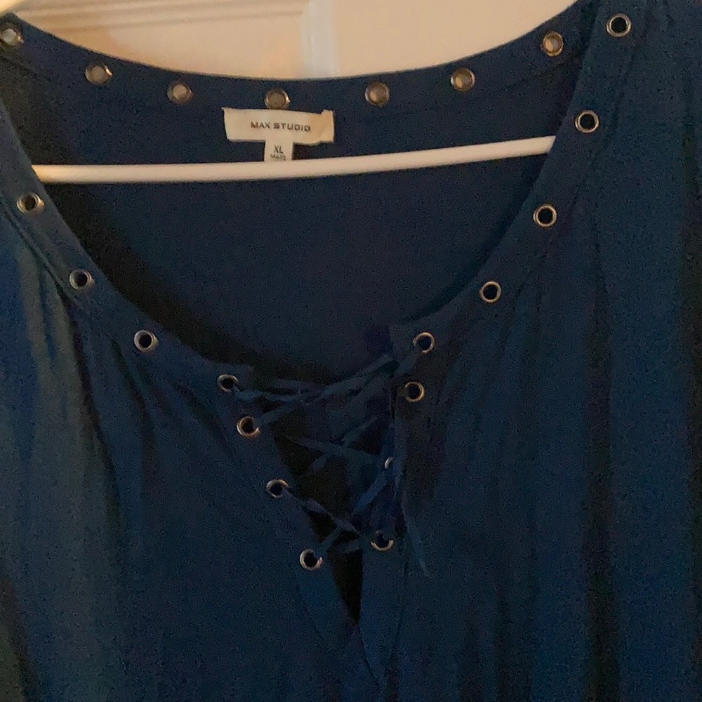 Max Studio Tunic Top - Picture 2 of 2